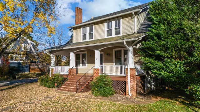 17 West Princeton Circle, Lynchburg, VA 24503