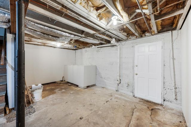 17 West Princeton Circle, Lynchburg, VA 24503