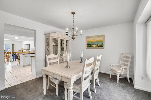 32 STEERAGE WAY, Bayville, NJ 08721