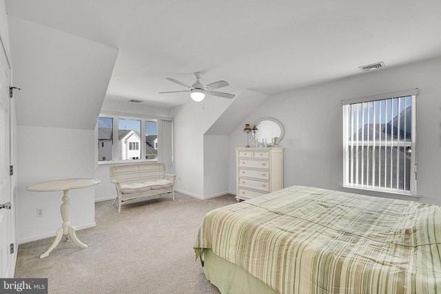32 STEERAGE WAY, Bayville, NJ 08721