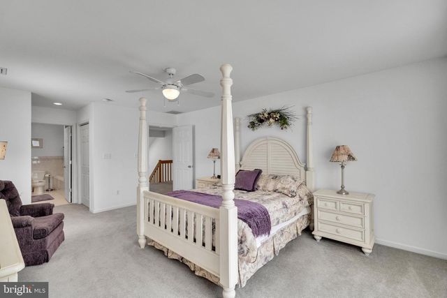 32 STEERAGE WAY, Bayville, NJ 08721