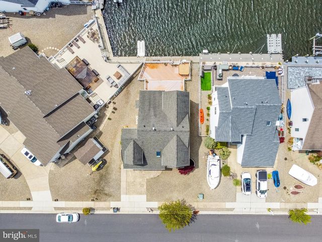 32 STEERAGE WAY, Bayville, NJ 08721