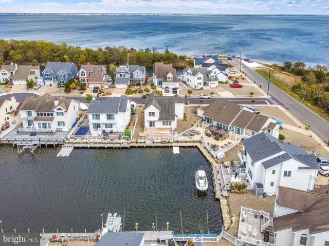 32 STEERAGE WAY, Bayville, NJ 08721