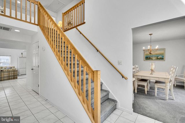 32 STEERAGE WAY, Bayville, NJ 08721