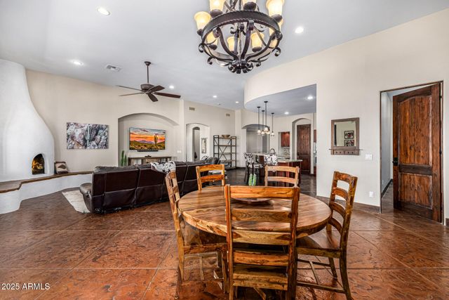 750 W ZION Lane, San Tan Valley, AZ 85143