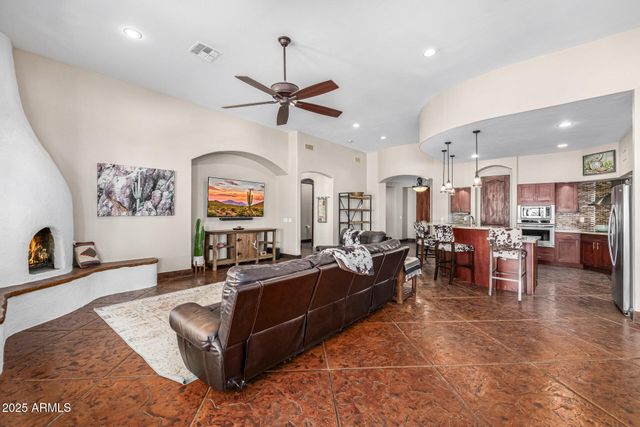 750 W ZION Lane, San Tan Valley, AZ 85143