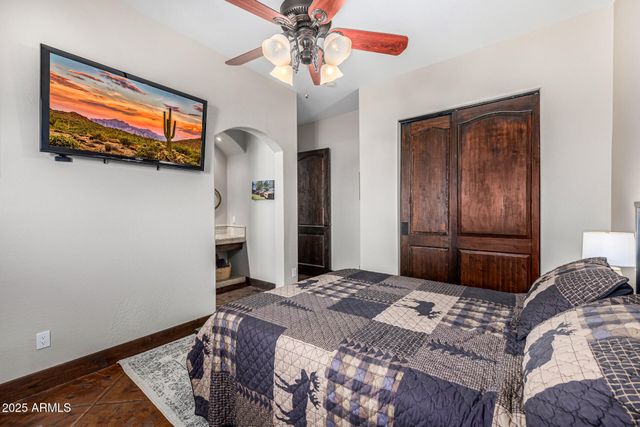 750 W ZION Lane, San Tan Valley, AZ 85143