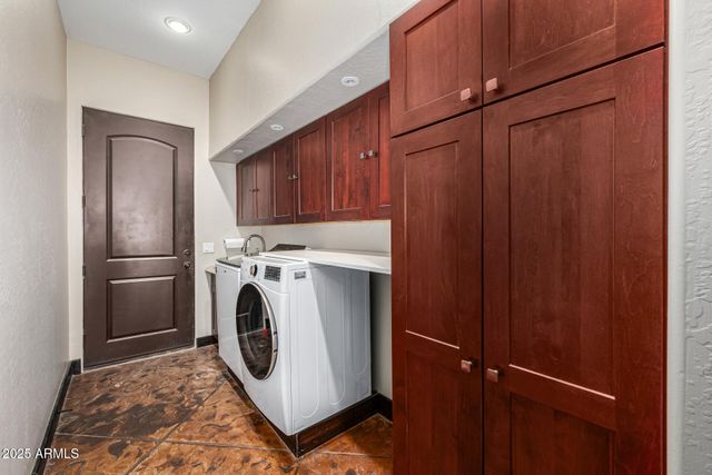 750 W ZION Lane, San Tan Valley, AZ 85143