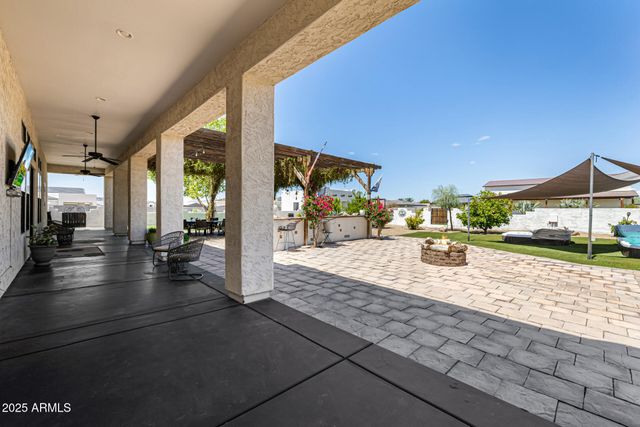 750 W ZION Lane, San Tan Valley, AZ 85143