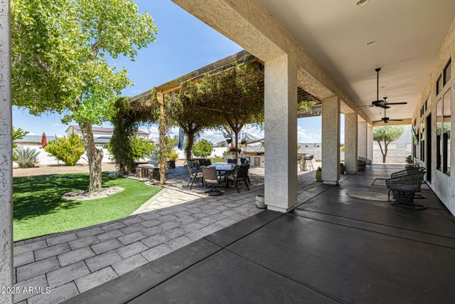 750 W ZION Lane, San Tan Valley, AZ 85143