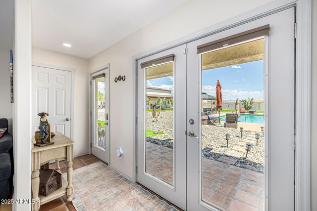 750 W ZION Lane, San Tan Valley, AZ 85143