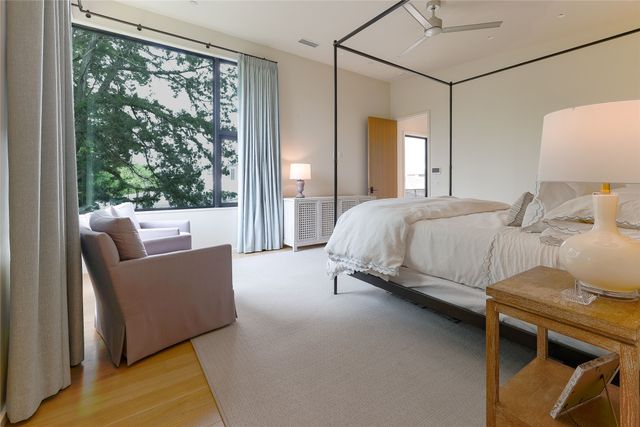 3503 Edgewater Street, Dallas, TX 75205