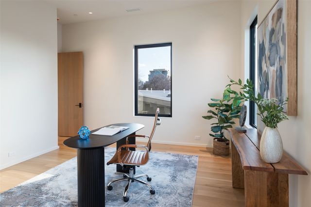 3503 Edgewater Street, Dallas, TX 75205