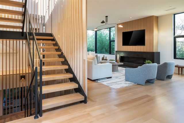 3503 Edgewater Street, Dallas, TX 75205