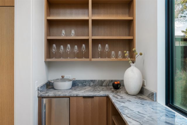 3503 Edgewater Street, Dallas, TX 75205