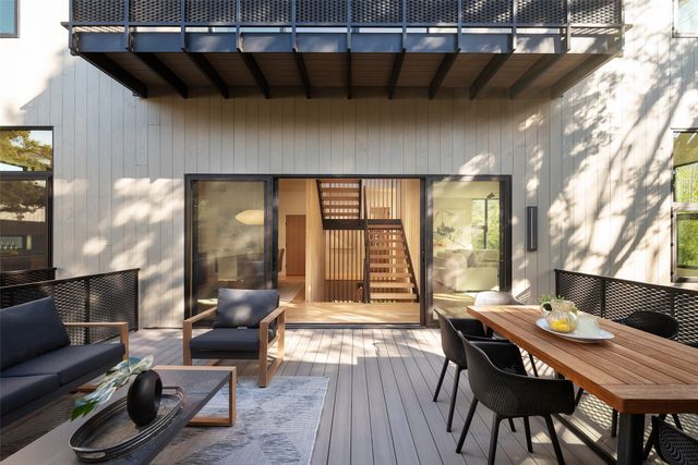 3503 Edgewater Street, Dallas, TX 75205