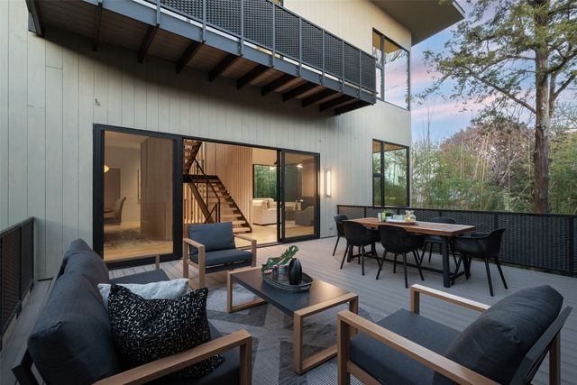 3503 Edgewater Street, Dallas, TX 75205