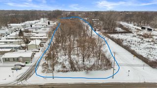 8465 S 5TH AVENUE, Oak Creek, WI 53154