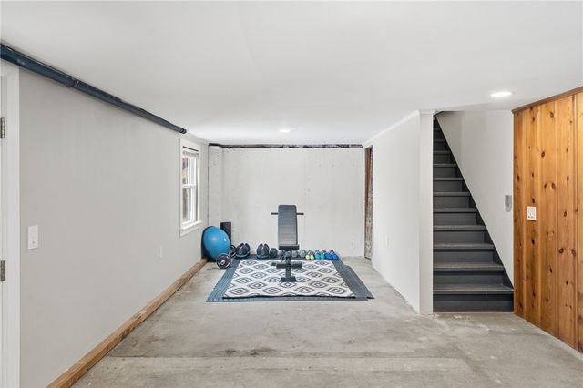 420 Auburn Street, Cranston, RI 02910