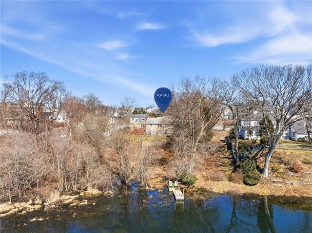 420 Auburn Street, Cranston, RI 02910