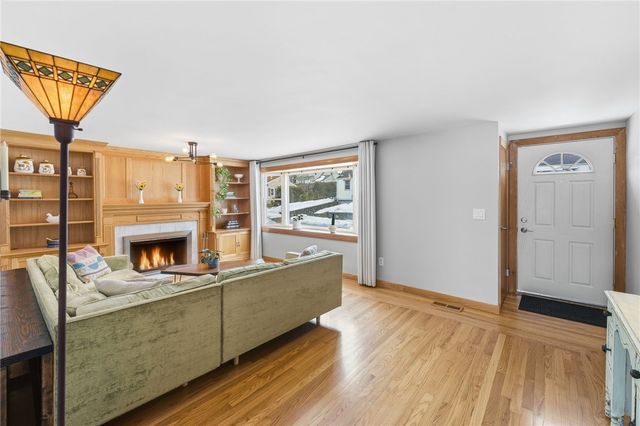 420 Auburn Street, Cranston, RI 02910