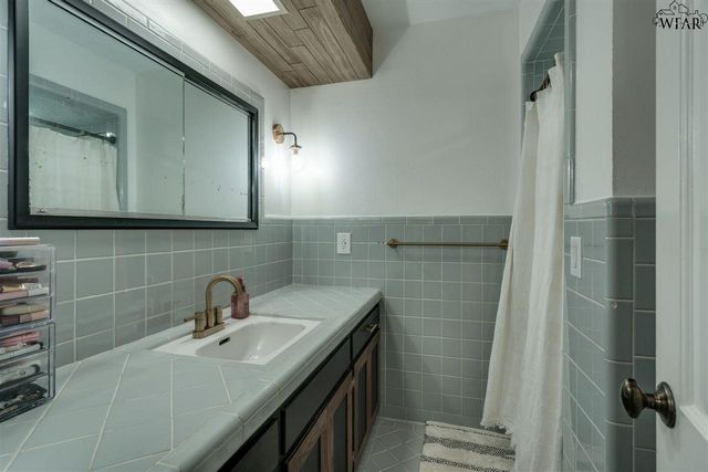 1587 SINGLETON AVENUE, Wichita Falls, TX 76302