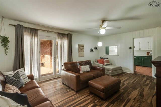 1587 SINGLETON AVENUE, Wichita Falls, TX 76302