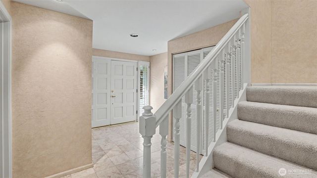 11 Cascade Key, Bellevue, WA 98006