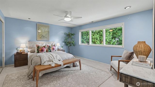 11 Cascade Key, Bellevue, WA 98006