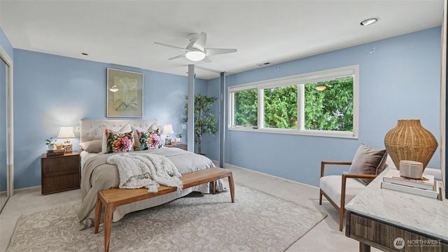 11 Cascade Key, Bellevue, WA 98006