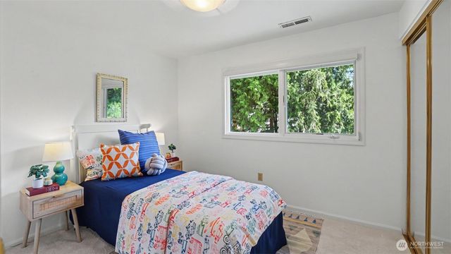 11 Cascade Key, Bellevue, WA 98006