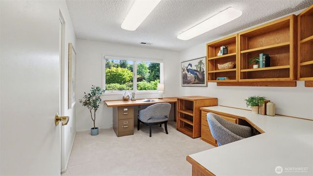 11 Cascade Key, Bellevue, WA 98006