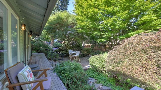 11 Cascade Key, Bellevue, WA 98006