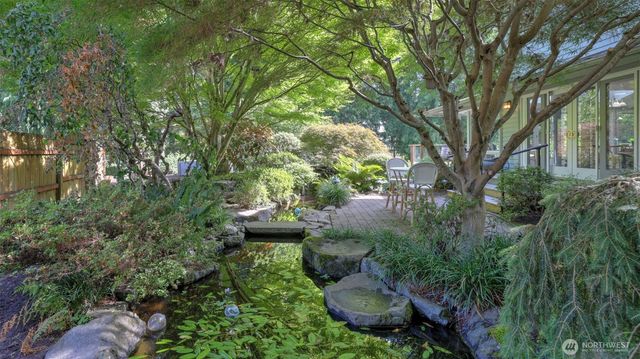 11 Cascade Key, Bellevue, WA 98006