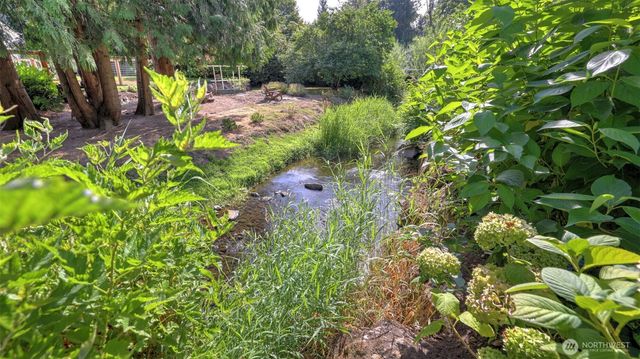 11 Cascade Key, Bellevue, WA 98006