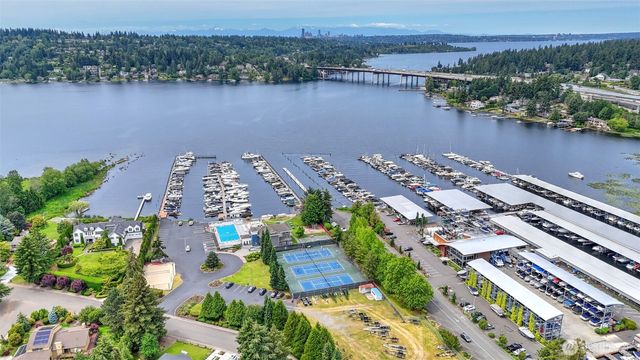 11 Cascade Key, Bellevue, WA 98006