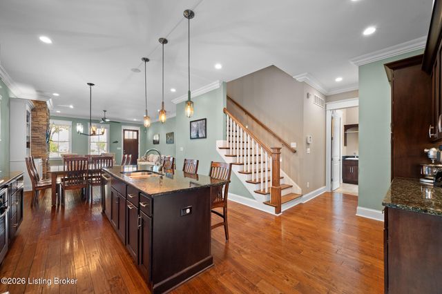 11006 Kings Crown Dr, Prospect, KY 40059