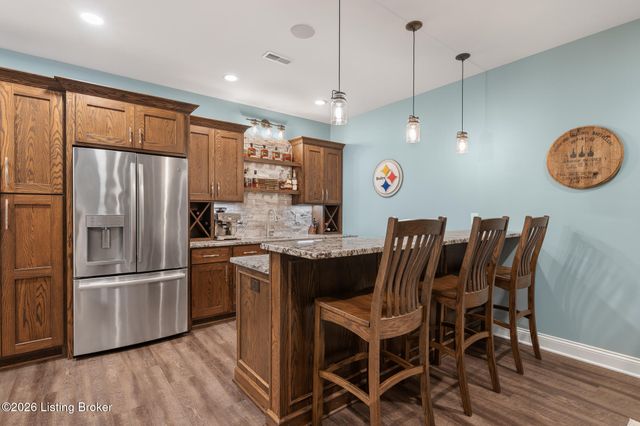 11006 Kings Crown Dr, Prospect, KY 40059