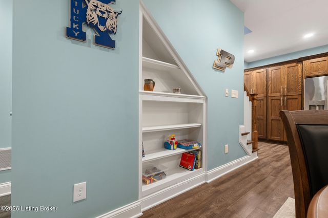 11006 Kings Crown Dr, Prospect, KY 40059