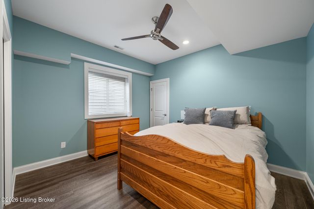 11006 Kings Crown Dr, Prospect, KY 40059