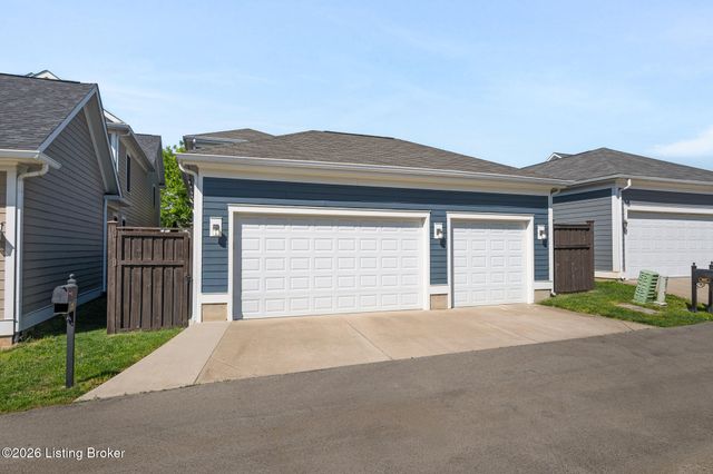 11006 Kings Crown Dr, Prospect, KY 40059