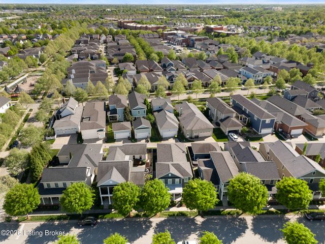 11006 Kings Crown Dr, Prospect, KY 40059