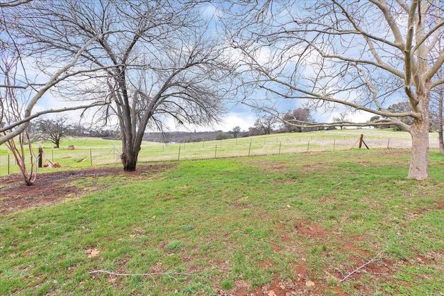 790 Los Verjeles Rd, Bangor, CA 95901