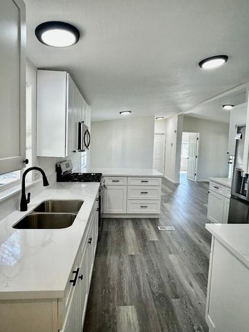 790 Los Verjeles Rd, Bangor, CA 95901