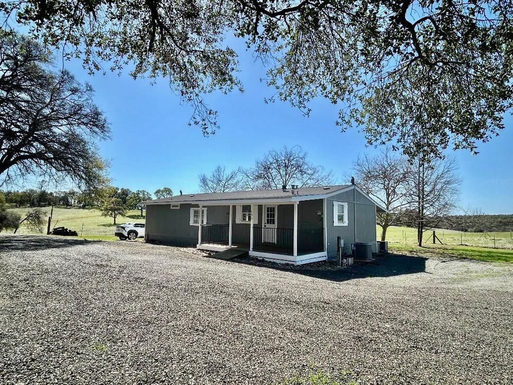 790 Los Verjeles Rd, Bangor, CA 95901