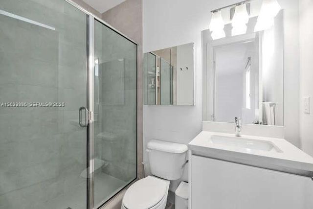 10250 NW 75th Ter, Doral, FL 33178