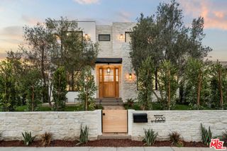8006 Nardian Way, Los Angeles, CA 90045
