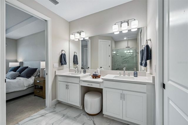 3362 ALBA CIRCLE, Bradenton, FL 34211