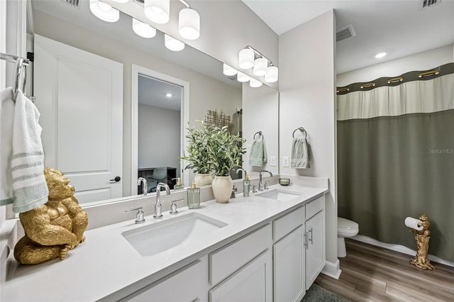 3362 ALBA CIRCLE, Bradenton, FL 34211