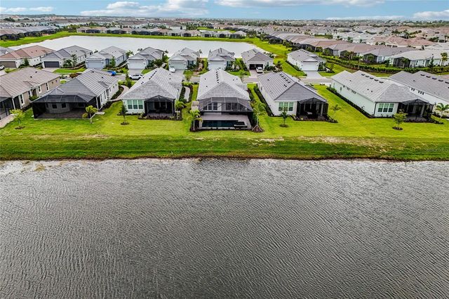 3362 ALBA CIRCLE, Bradenton, FL 34211
